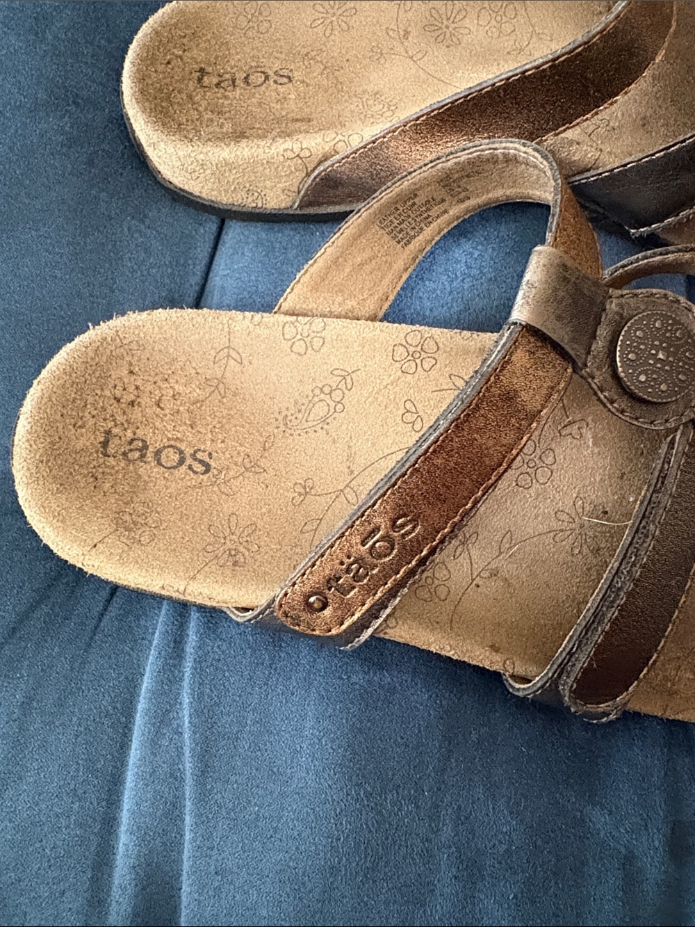 Taos Metallic Bronze and Brown Triple-Strap Slide Sandals - Picture 2 of 4